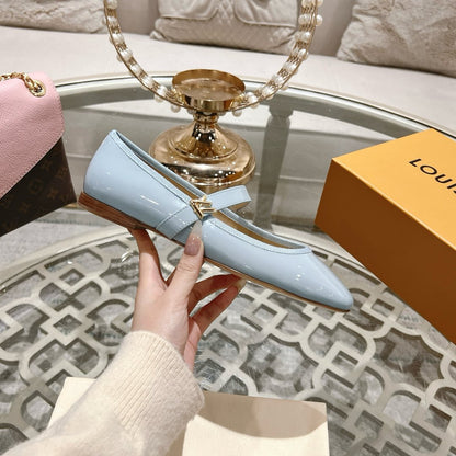 MARY JANE SHOES IN BLUE PASTEL PATENT CALFSKIN