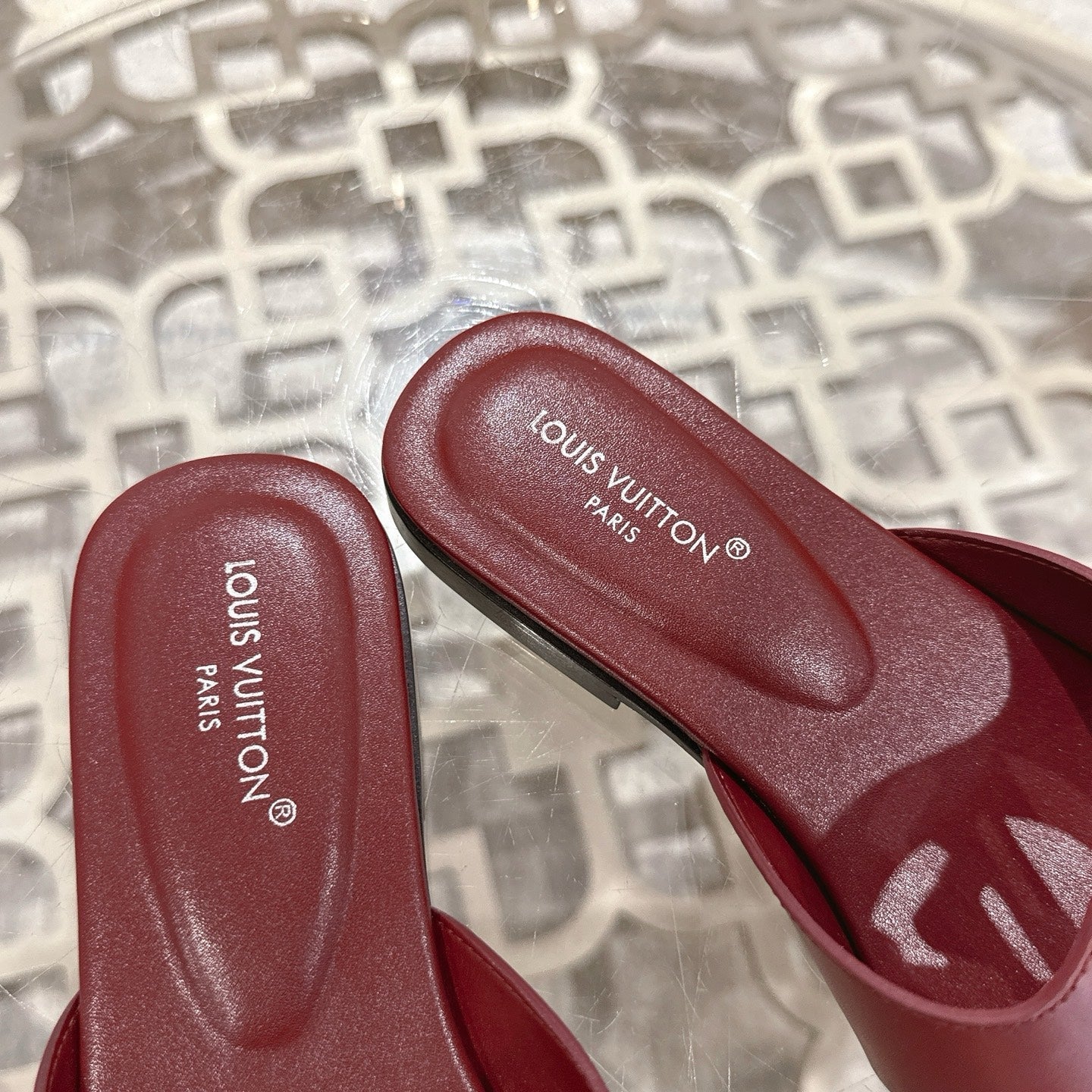 ISOLA FLAT SLIDE IN JAM RED CALFSKIN