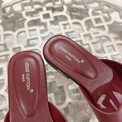 ISOLA FLAT SLIDE IN JAM RED CALFSKIN