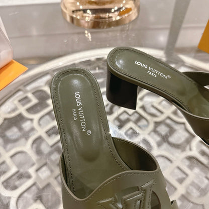 ISOLA HIGH 55 MM MULE IN ARMY GREEN CALFSKIN