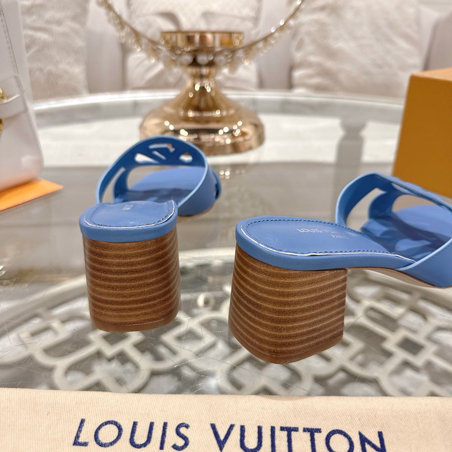 ISOLA HIGH 55 MM MULE IN CORNFLOWER BLUE CALFSKIN