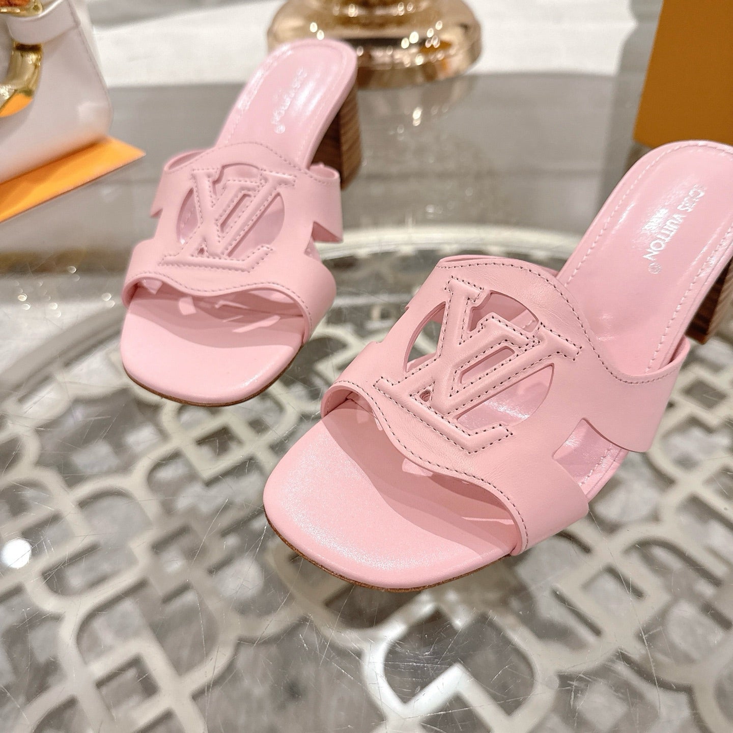 ISOLA HIGH 55 MM MULE IN PASTEL PINK CALFSKIN