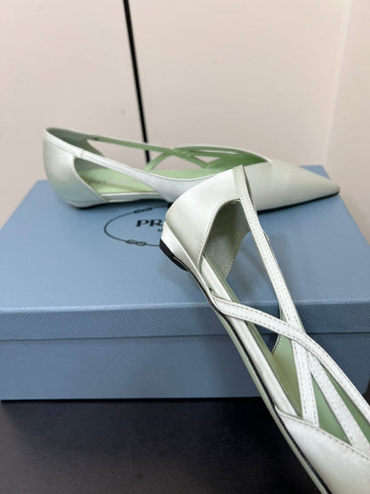 CUT-OUT BALLERINAS IN CHETWODE GREEN SATIN