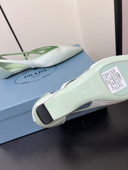 CUT-OUT BALLERINAS IN CHETWODE GREEN SATIN