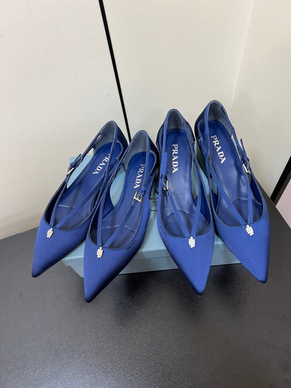 CUT-OUT PUMPS WITH BEAD BUCKLE IN NAVY BLUE SATIN