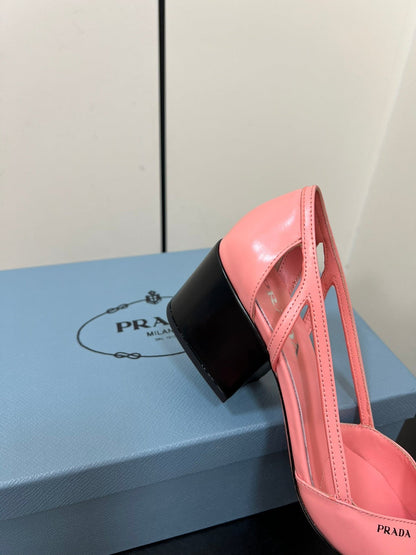 BRUSHED CUT-OUT PUMPS IN SALMON PINK CALFSKIN