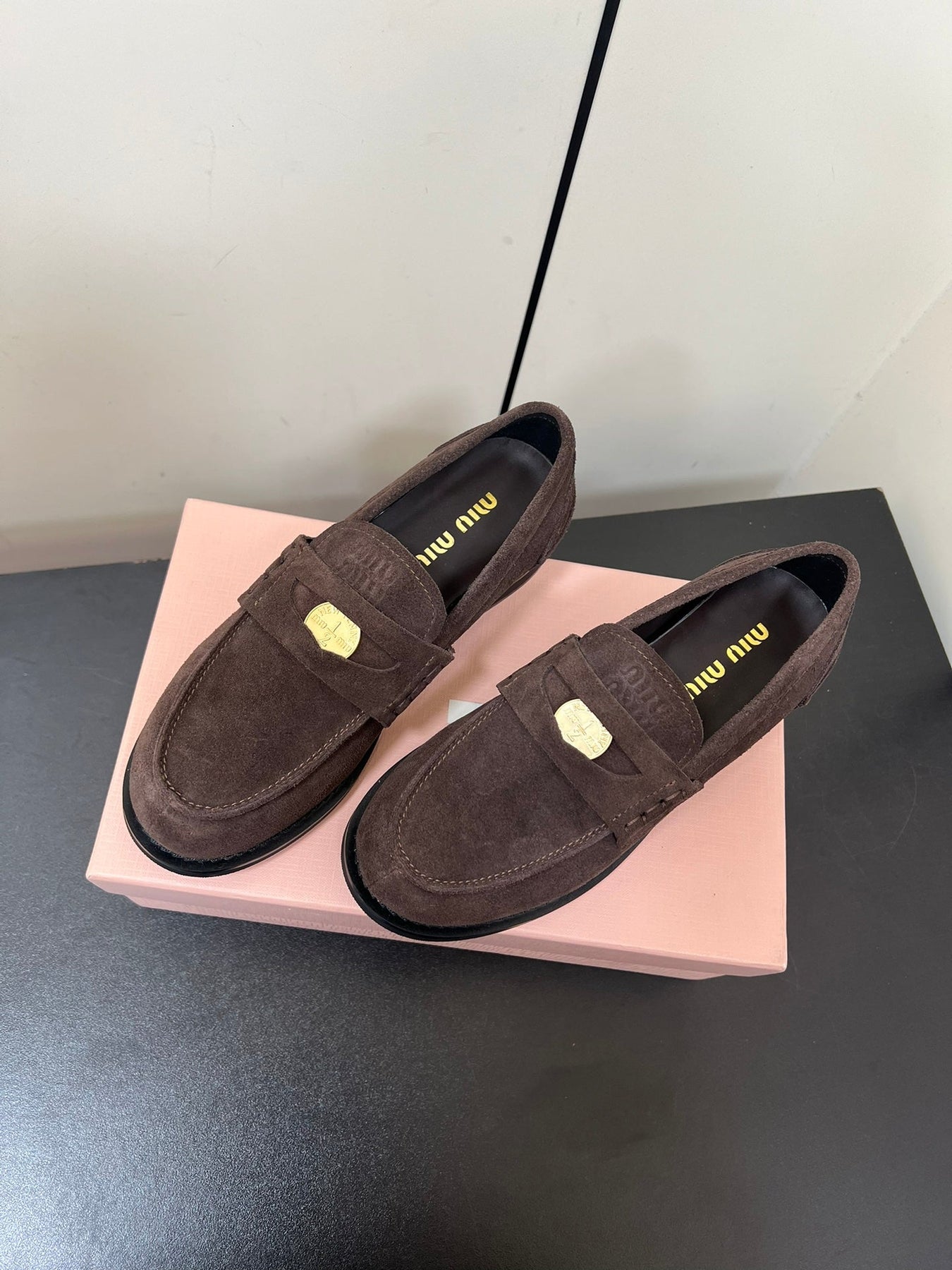 PENNY LOAFERS IN CHOCOLATE SUEDE