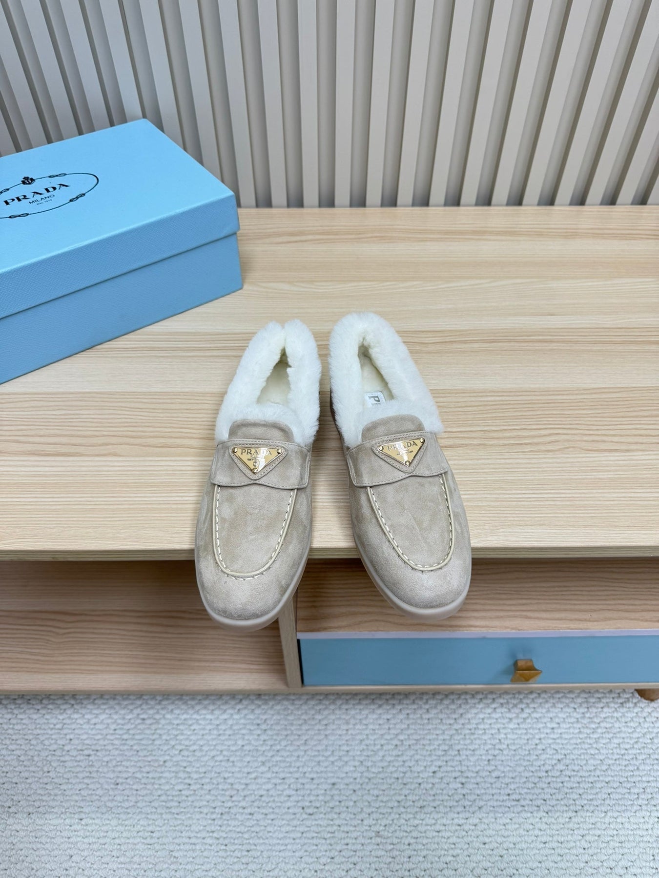 LOAFER IN KHAKI BEIGE SUEDE AND FUR LINING ATTACHED TRIANGLE LOGO