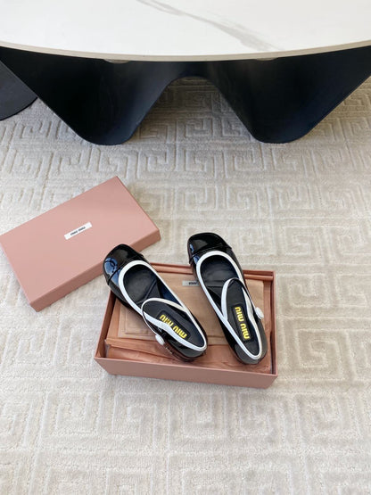 MARY JANE PUMPS IN BLACK GLOSSY SHEEPSKIN