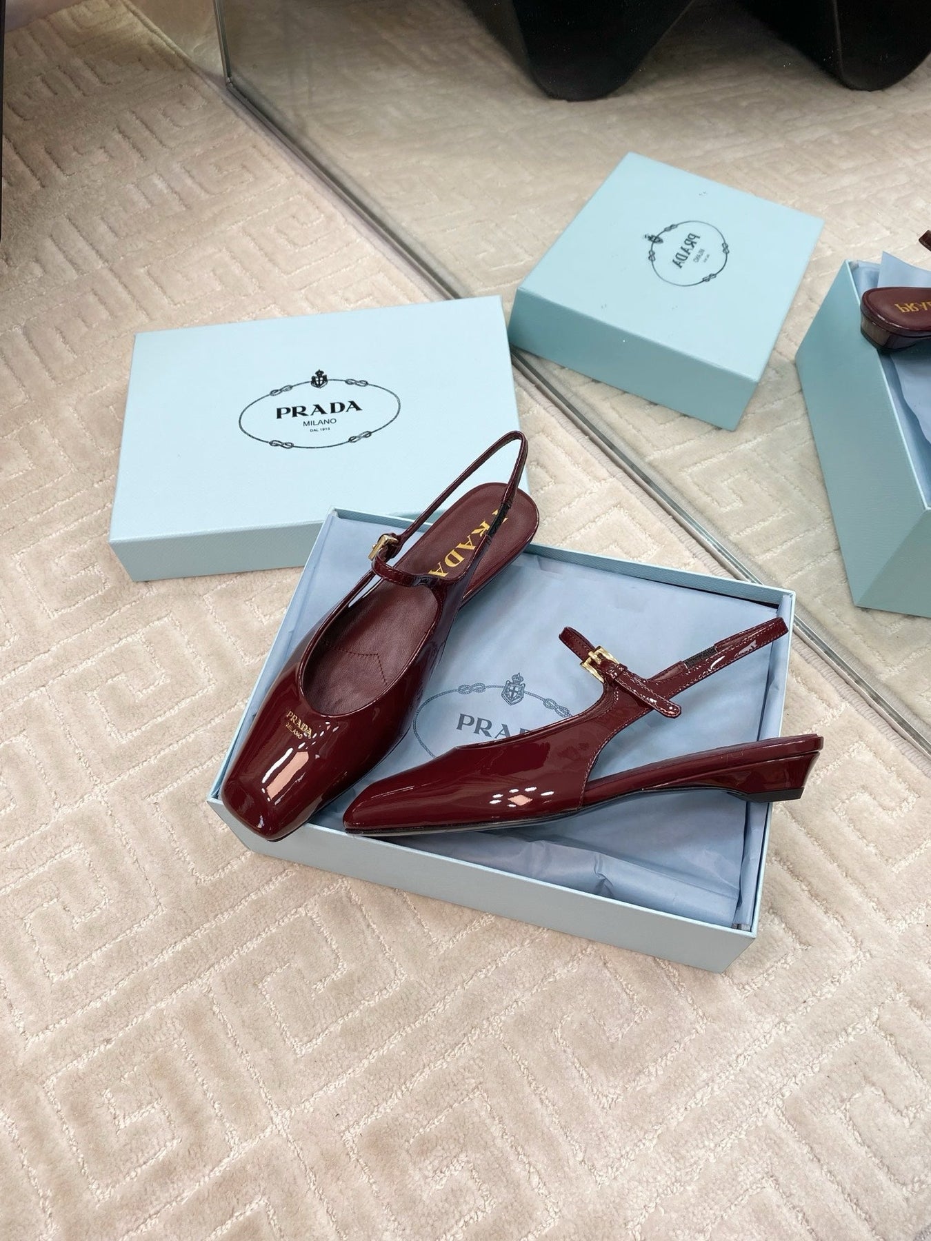 MARY JANE SLINGBACK SQUARE TOE IN BURGUNDY RED PATENT SHEEPSKIN