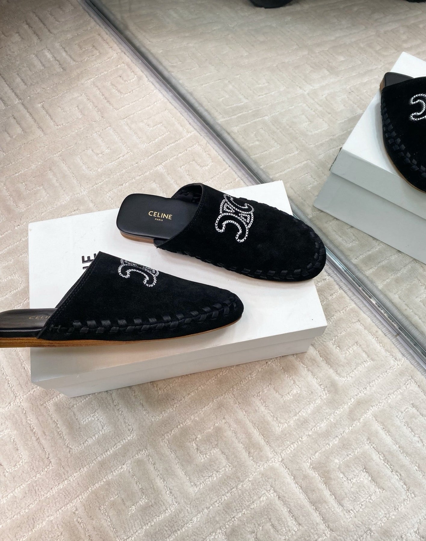 MARLOU MULE IN BLACK SUEDE