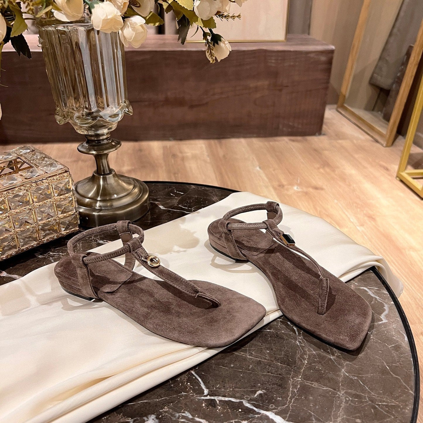 LP MINDIL SANDAL BROWN SUEDE