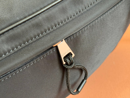 LARGE BELT BAG 32 IN BLACK CANVAS GREEN AND RED WEB DETAIL