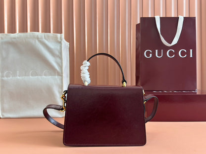 DIONYSUS MEDIUM SHOULDER BAG 22 IN ROSSO ANCORA RED GG GLOSSY LAMBSKIN