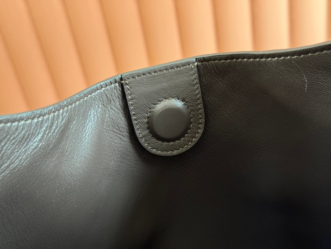 B LARGE SHOULDER BAG 49 IN ARMY GREEN GG EMBOSSED SUEDE