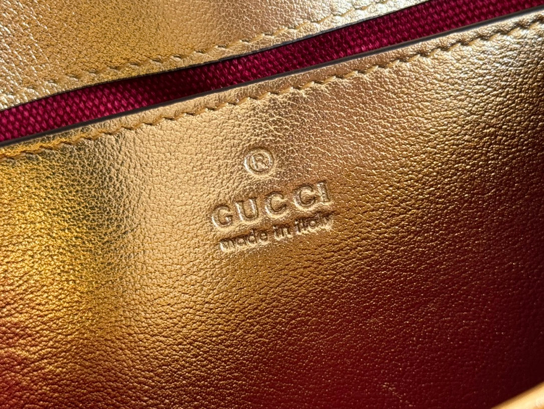 MARMONT MEDIUM SHOUDER BAG 23 IN YELLOW GLOSSY CALFSKIN