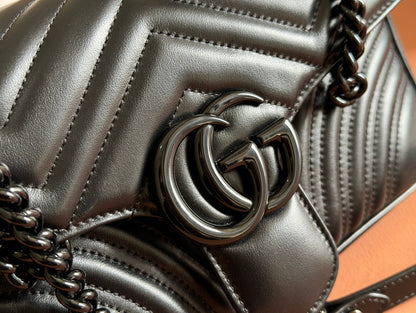 MARMONT SHOULDER BAG 26 IN BLACK CALFSKIN BLACK CHAIN