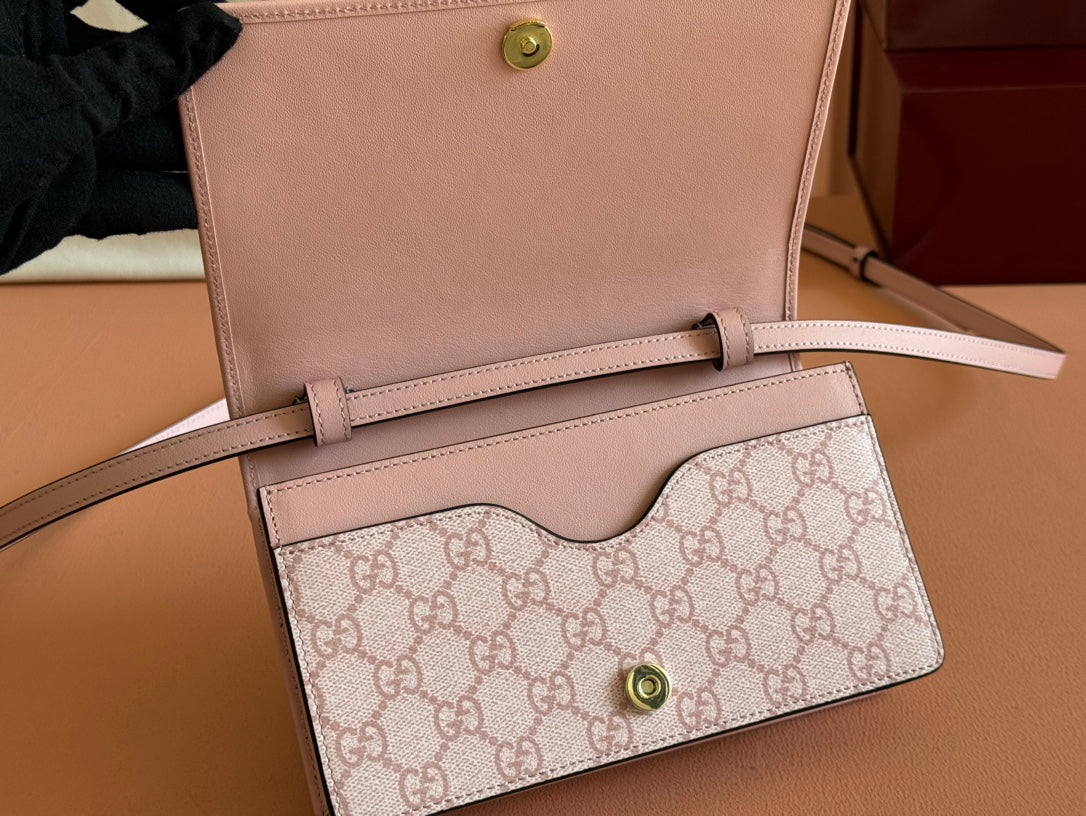 EMBLEM WALLET GG MONOGRAM 20 IN LIGHT PINK SMOOTH CALFSKIN