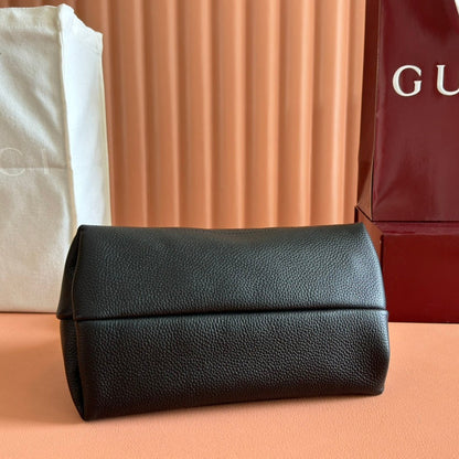 MEDIUM SOFTBIT MAXI SHOULDER BAG 27.5 IN BLACK GRAINY LAMBSKIN