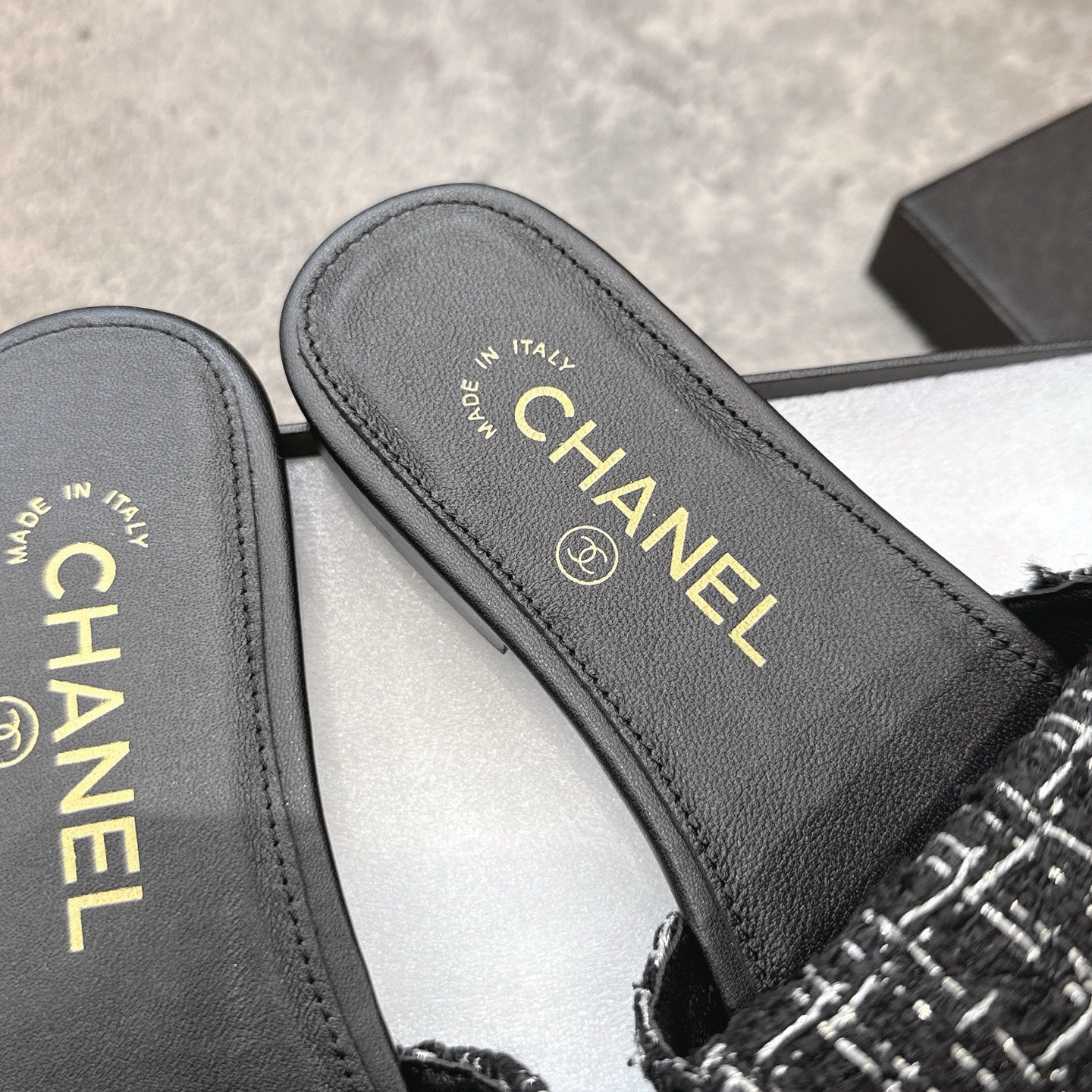 PLATFORM SLIPPERS LOGO IN BLACK TWEED AND LAMBSKIN