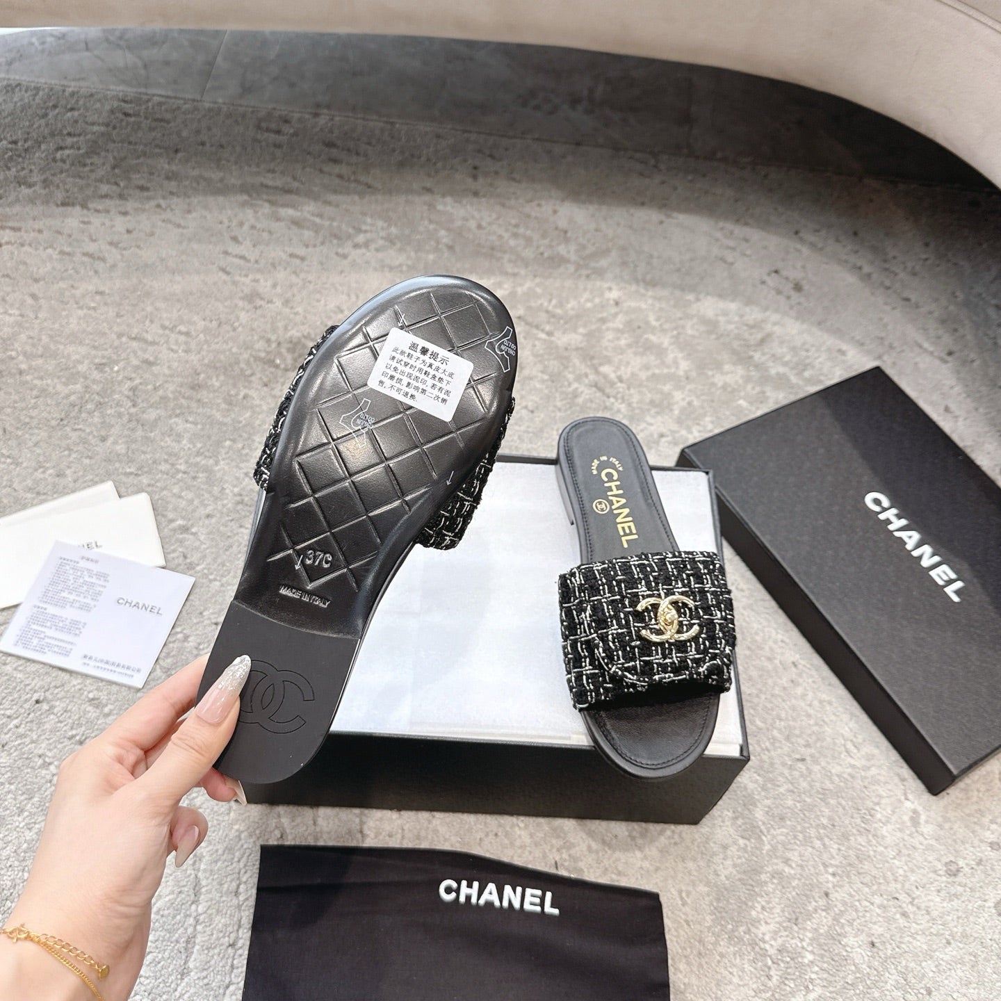 PLATFORM SLIPPERS LOGO IN BLACK TWEED AND LAMBSKIN