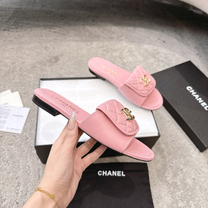 PLATFORM SLIPPERS LOGO IN LIGHT PINK LAMBSKIN
