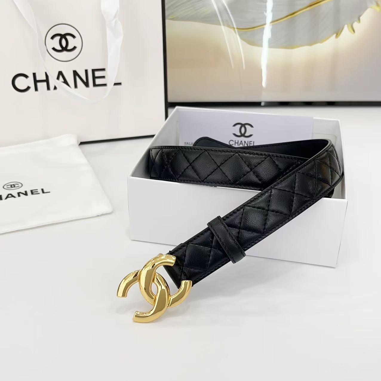 DOUBLE C BELT 30MM IN BLACK QUILTED LEATHER WITH GOLD BUCKLE