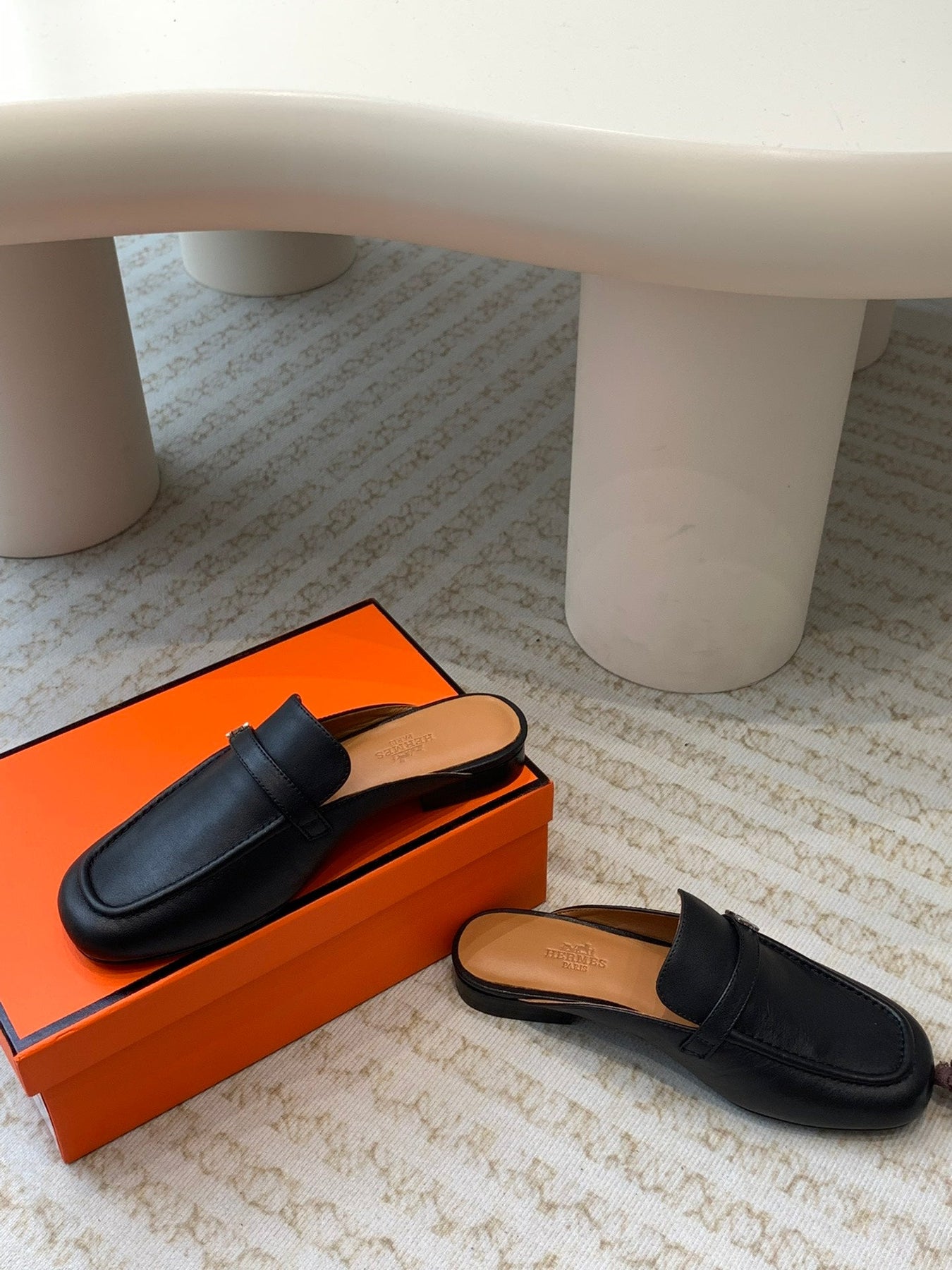 IENA MULE BLACK AND TAWNY CALFSKIN