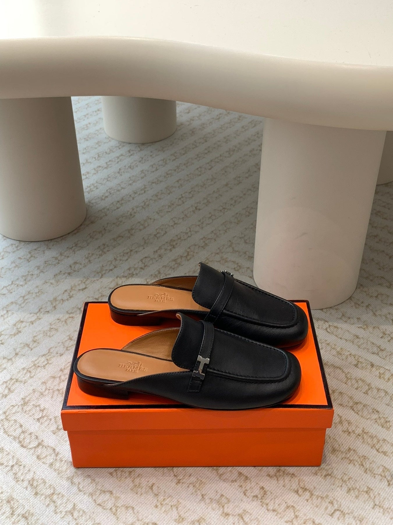IENA MULE BLACK AND TAWNY CALFSKIN