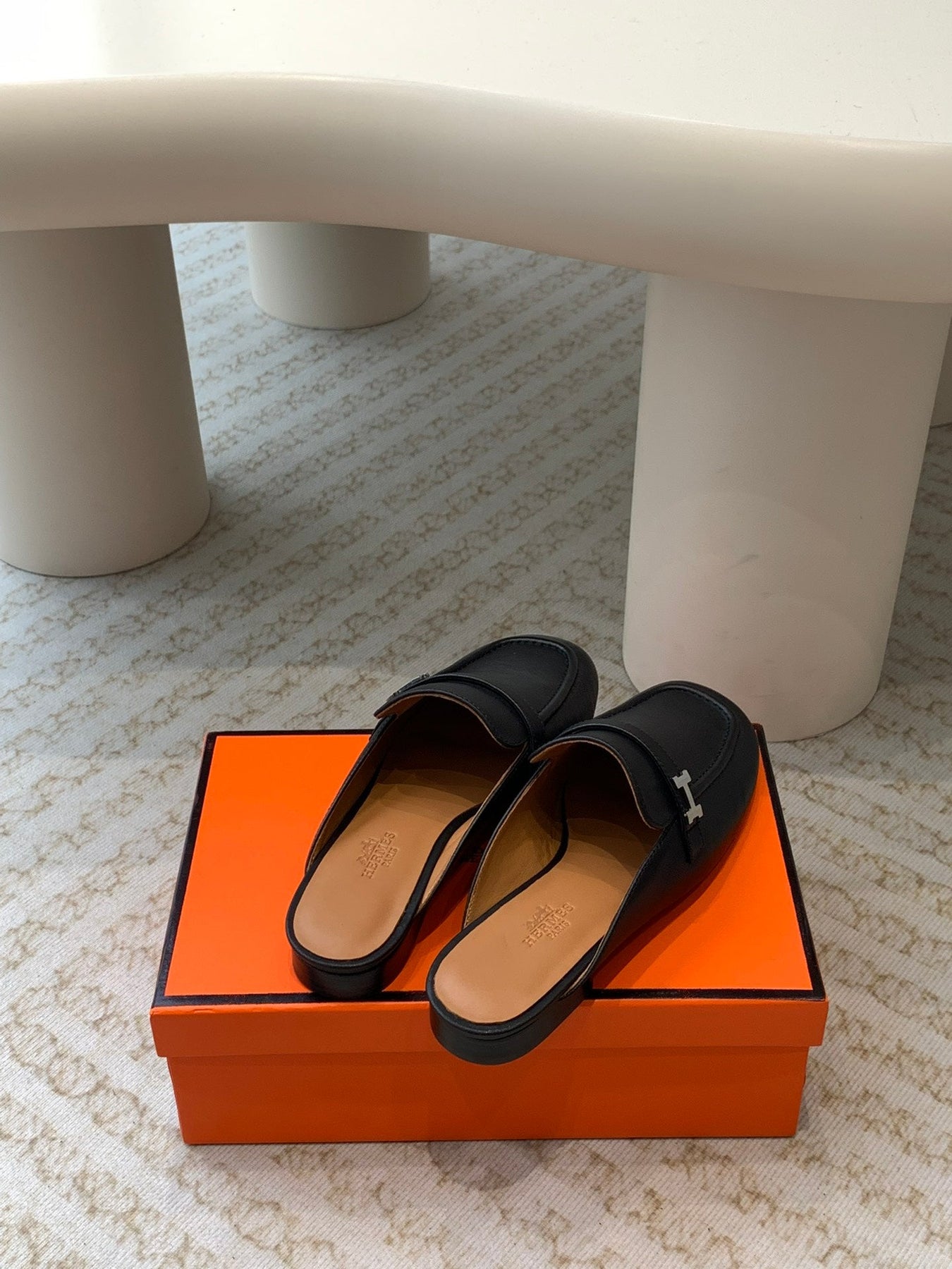 IENA MULE BLACK AND TAWNY CALFSKIN