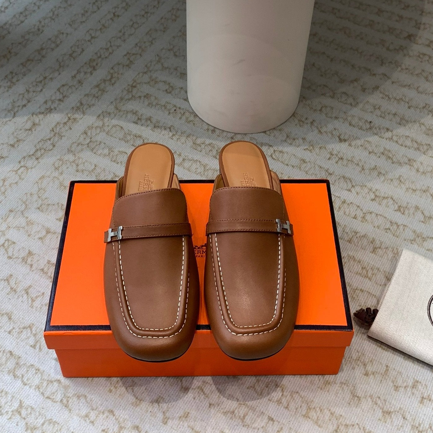 IENA MULE CARAMEL CALFSKIN