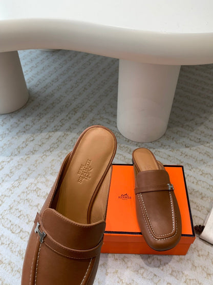 IENA MULE CARAMEL CALFSKIN