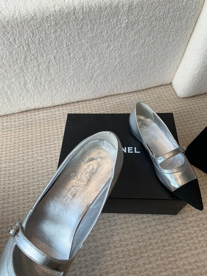 Pointed Toe Mary Jane Shoes Silver Mix Black Lambskin