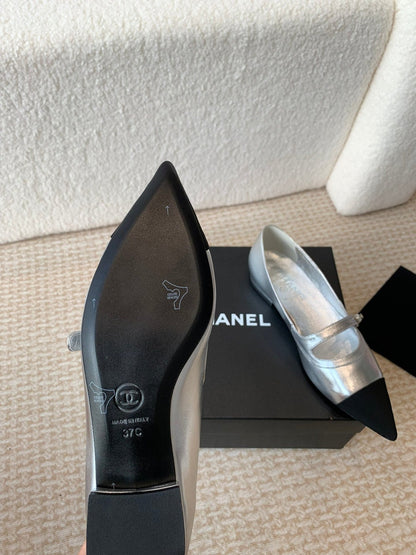 Pointed Toe Mary Jane Shoes Silver Mix Black Lambskin