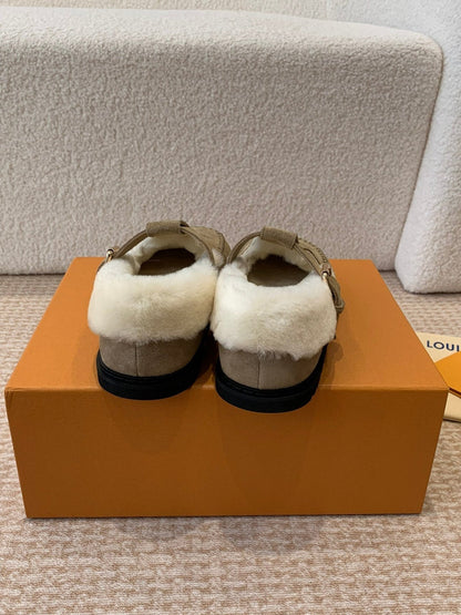 COLORADO COMFORT MARY JANE IN KHAKI GREEN SUEDE AND SHEARLING LINING