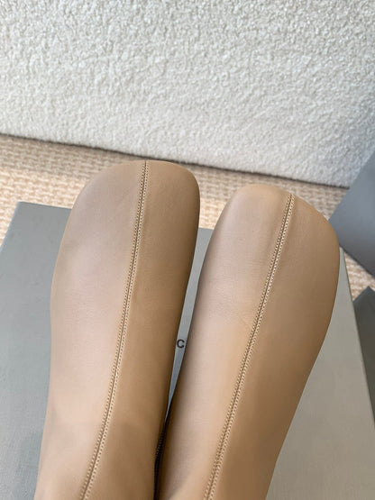 ANKLE BOOTS IN LIGHT BROWN LOGO EMBOSSED SOFT SHEEPSKIN