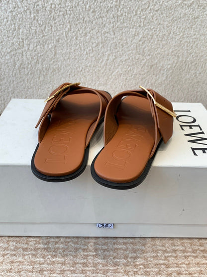 PETAL BELT FLAT SANDAL IN BRONZE BROWN CALFSKIN