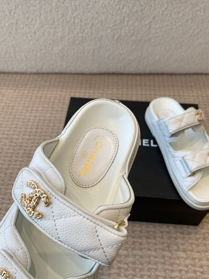 DAD SANDAL IN WHITE SHEEPSKIN MULE