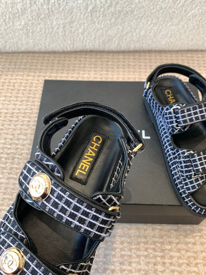 DAD SANDAL IN BLACK MIX WHITE DENIM FABRIC