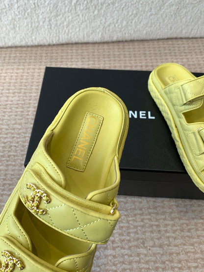 DAD SANDAL IN LEMON YELLOW CALFSKIN MULE