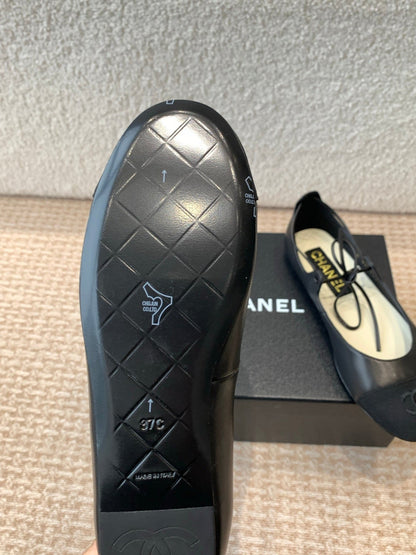 MARY JANE BALLERINA IN BLACK LAMBSKIN