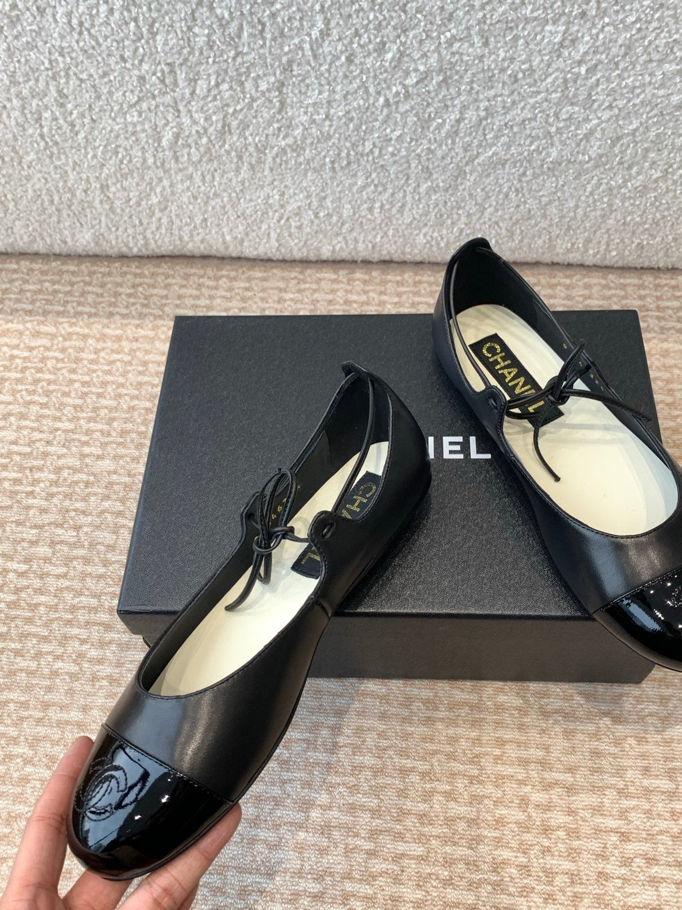 MARY JANE BALLERINA IN BLACK PATENT LAMBSKIN