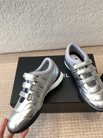 MARY JANE SNEAKERS IN SILVER LAMBSKIN