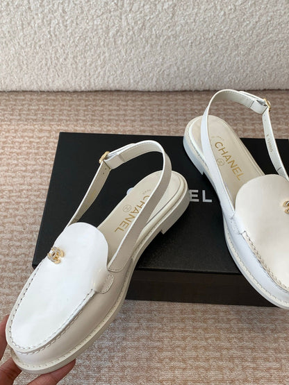 CC MOCCASIN SLINGBACK IN WHITE PATENT CALFSKIN