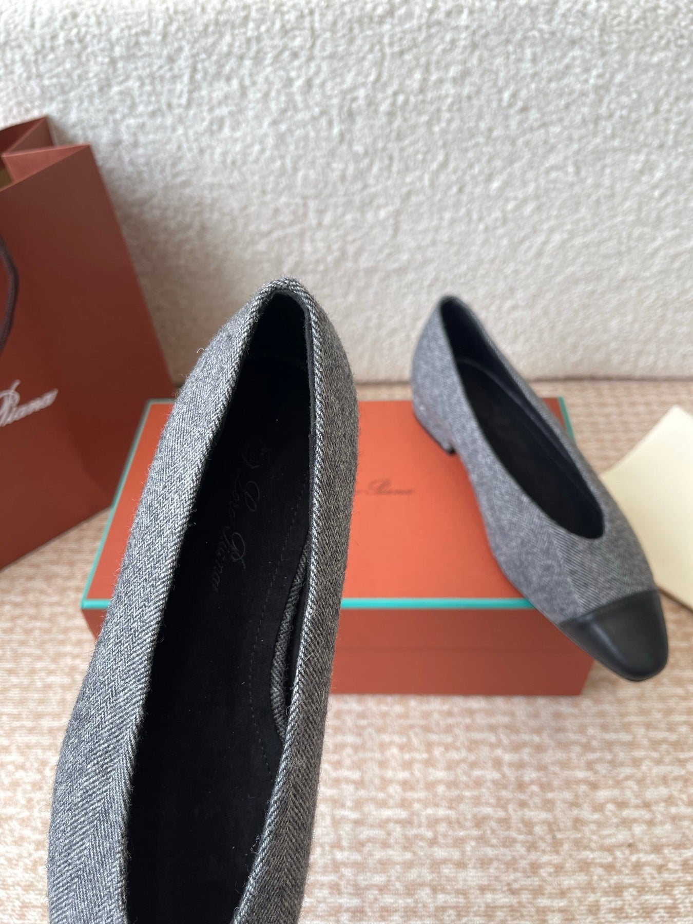 BALLET IN GREY TWEED MIX BLACK LAMBSKIN