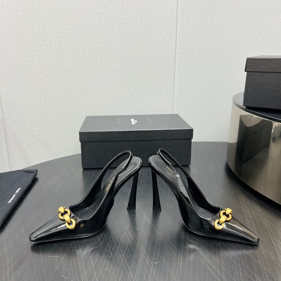 GOLD CHAIN ATTACHED HIGH SLINGBACK IN BLACK GLOSSY CALFSKIN