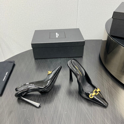 GOLD CHAIN ATTACHED HIGH SLINGBACK IN BLACK GLOSSY CALFSKIN