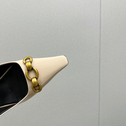GOLD CHAIN ATTACHED HIGH SLINGBACK IN CREAM GLOSSY CALFSKIN