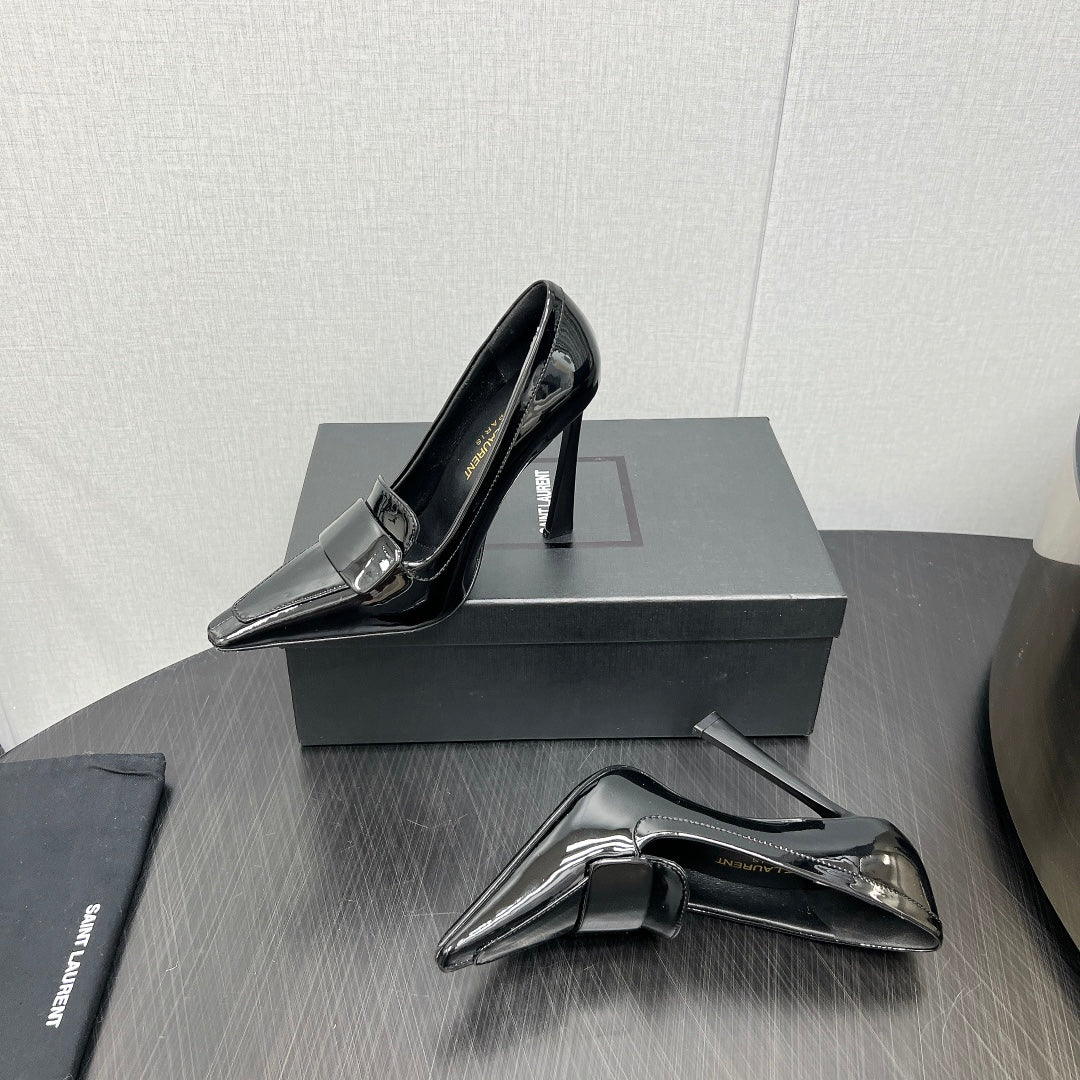 D'ORSAY PUMPS IN BLACK GLOSSY CALFSKIN