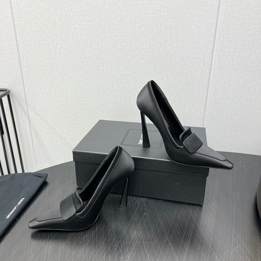 D'ORSAY PUMPS IN BLACK SILK